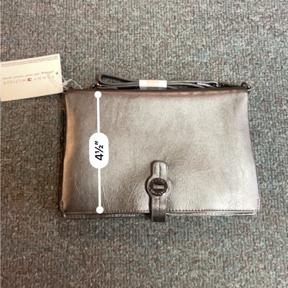 Tommy Hilfiger Wristlet - Picture 6 of 7
